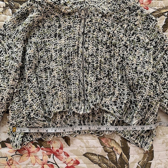 BUCKLE Willow Root Green White Distressed Cable Knit Zip Up Sweater Size Small - Picture 5 of 7